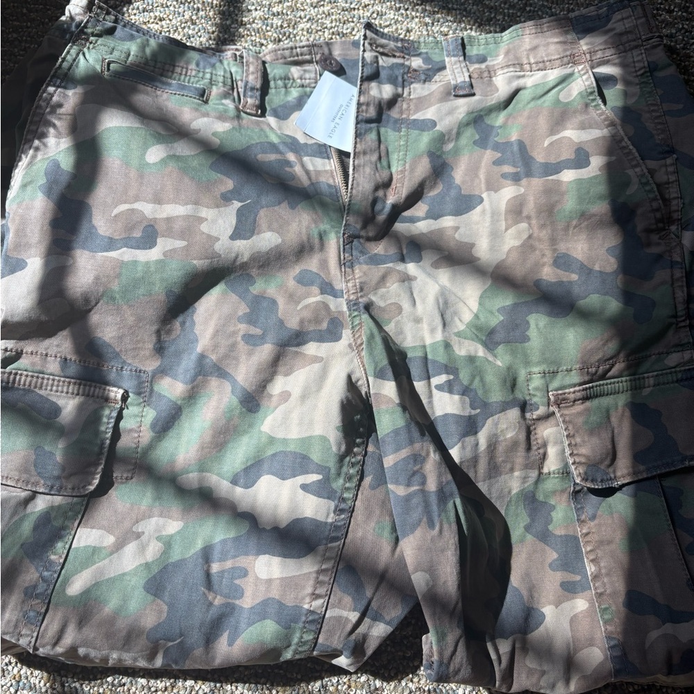 American Eagle Outfitters Camouflage Cargo Shorts